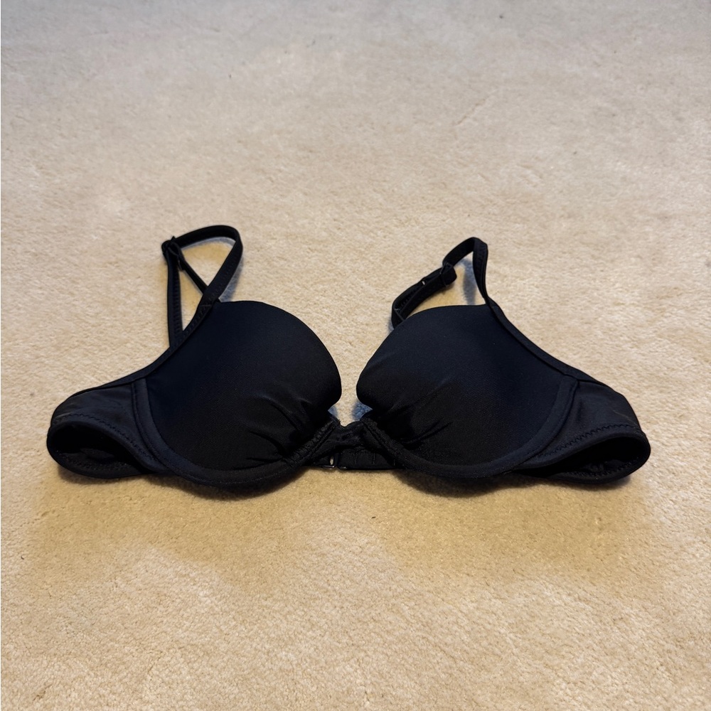 Classic Black Women's Underwire Swim Top